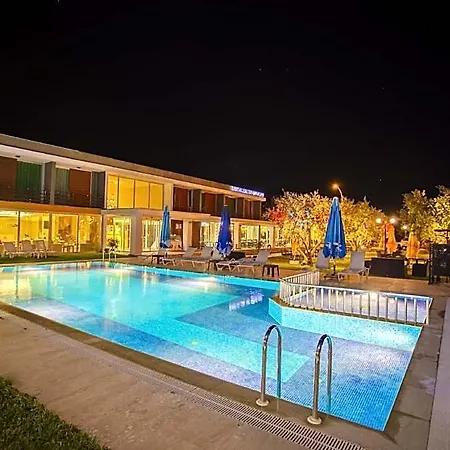 Zeytin Bahcesi Hotel 3*